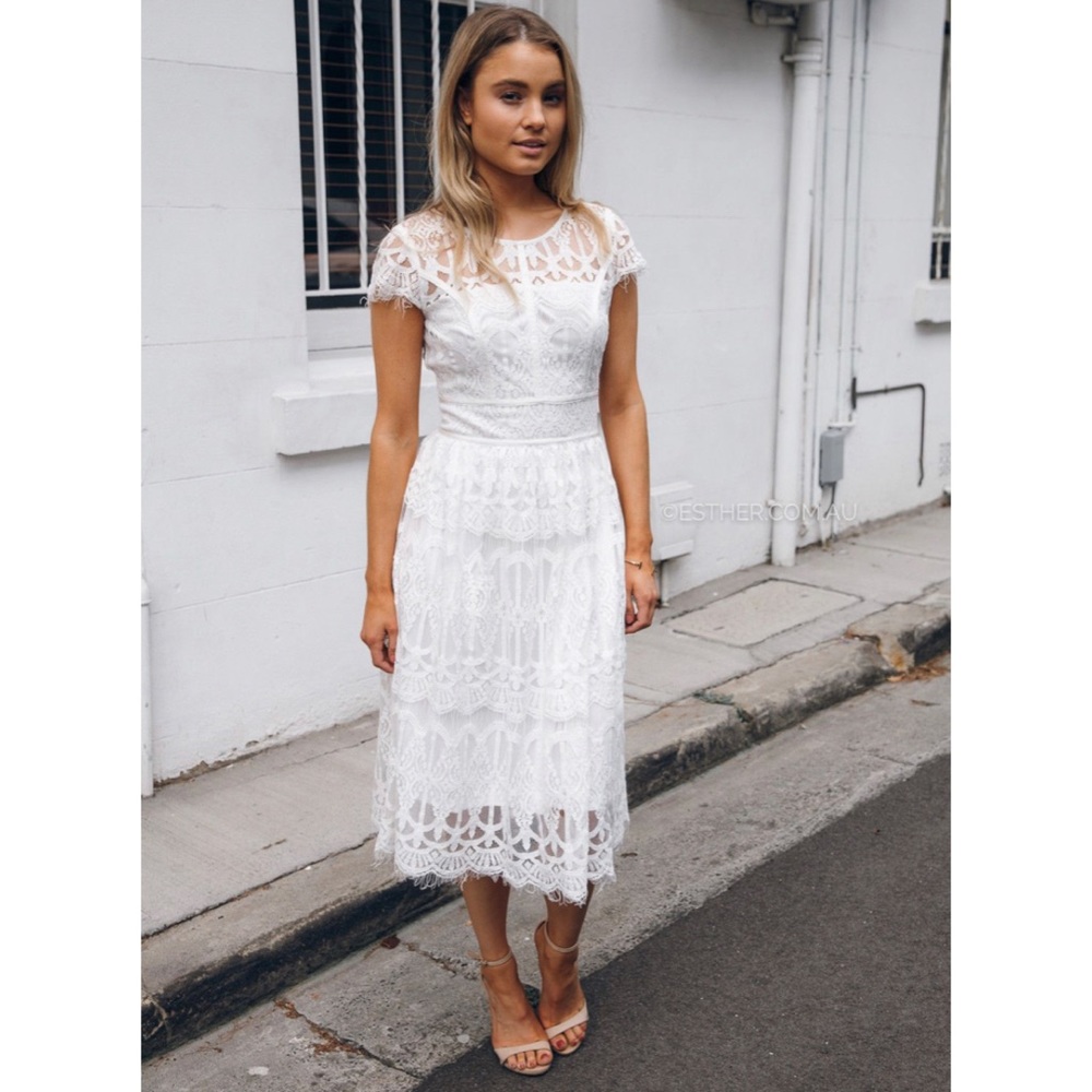 Esther boutique lace dress NWT